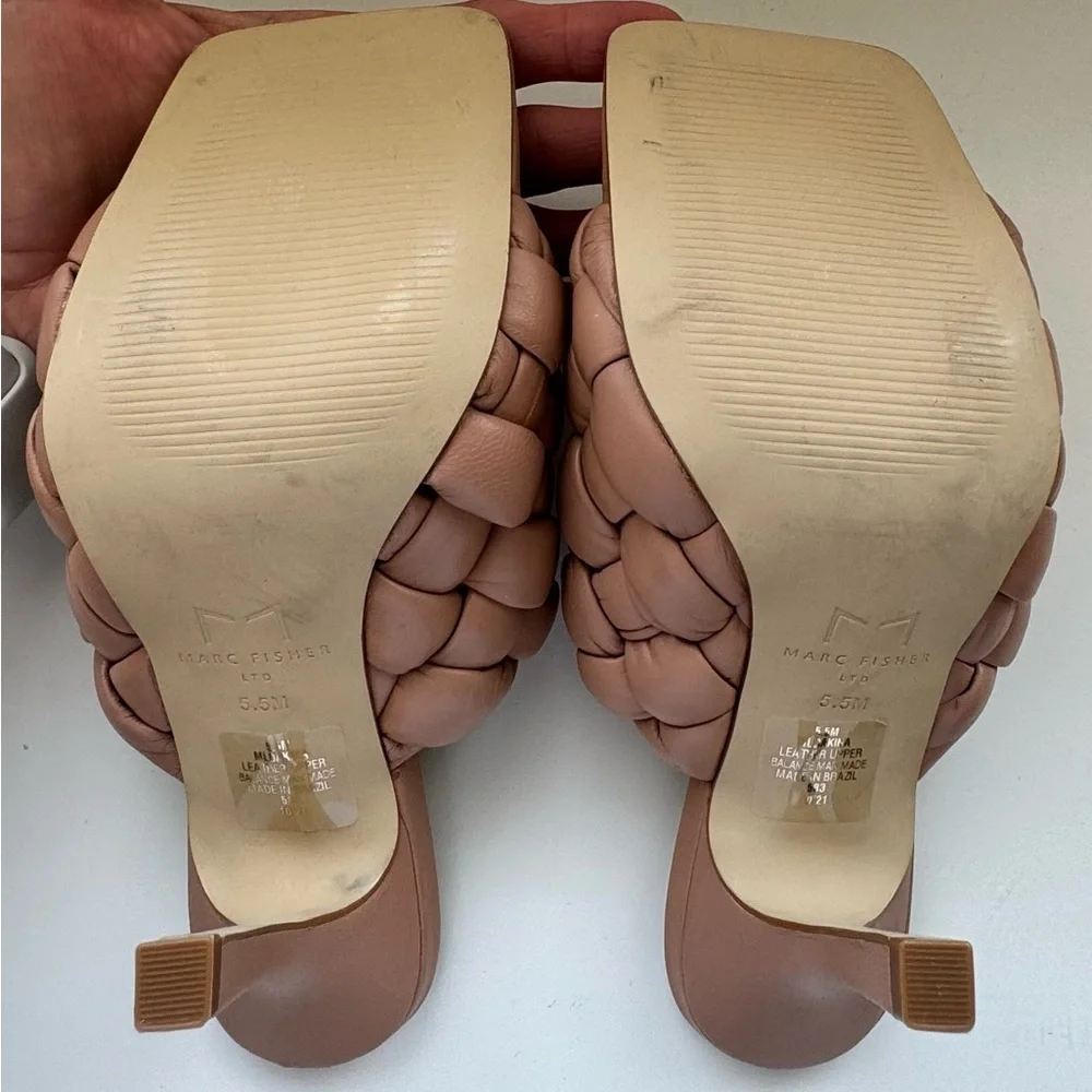 NEW MARC FISHER Dakini‎ Square Toe Leather Slide/Sandal, Tan Size 5.5